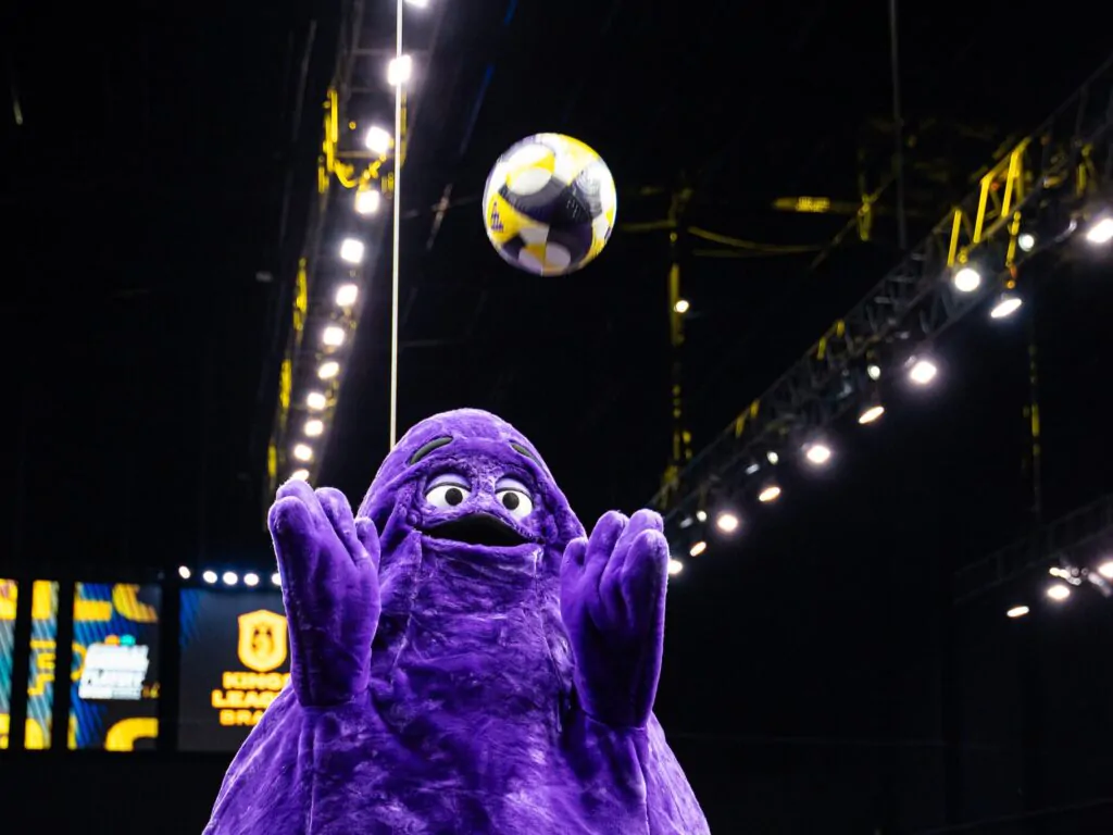 Grimace presente no universo da Kings League Brasil conectando entretenimento, esporte e cultura digital.