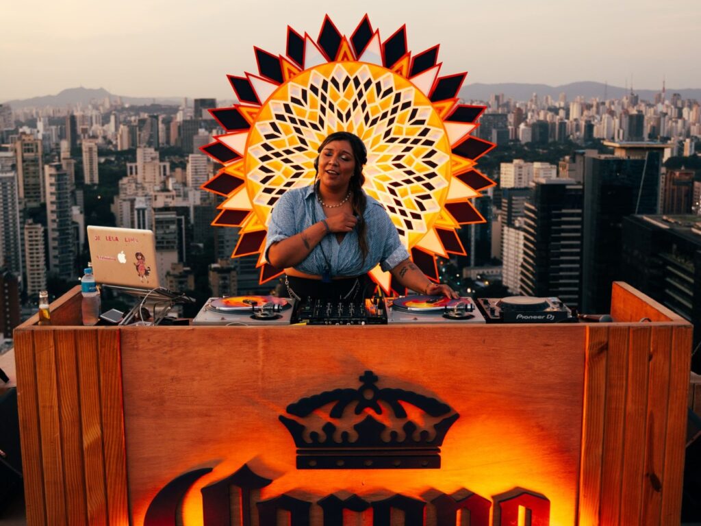 Corona Hidden Sunset em heliponto de São Paulo