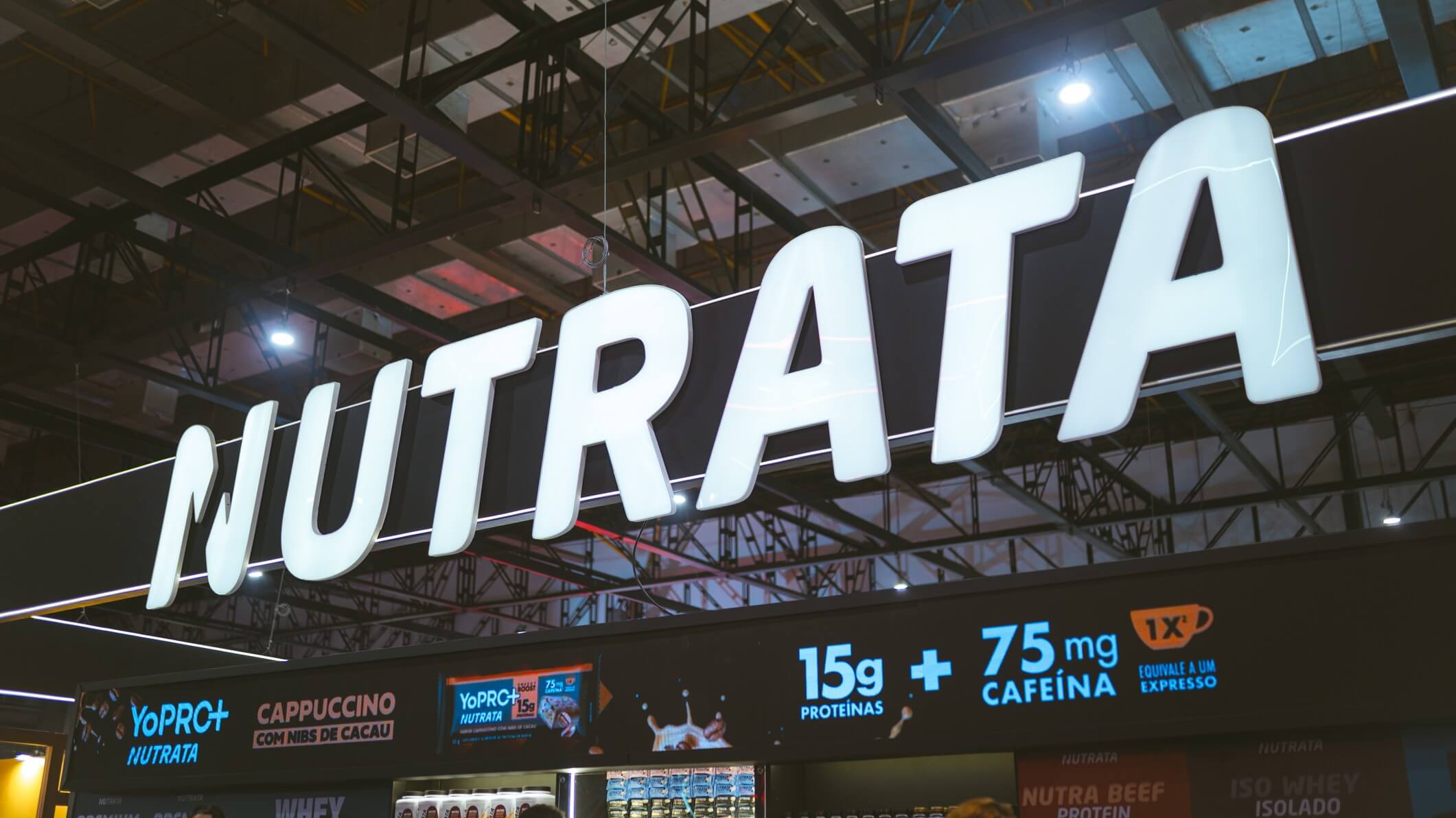Stand para evento da Nutrata no Arnold Sports criado pela Faro.ag