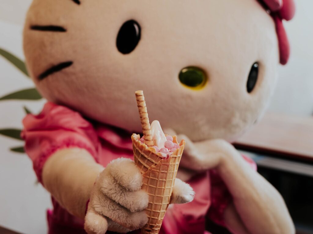 Méqui e Hello Kitty no Tour de Kitty